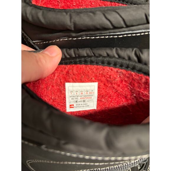 Women’s Youth North Face Waterproof Thermafelt Alpenglow IV Snow Boots, size 7 - Picture 6 of 8